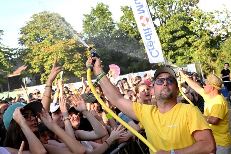 Canicule : les festivals en France modifient leurs horaires et programmes pour s’adapter