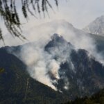 Incendie en Savoie : plus de 5 000 personnes isolées dans deux villages.