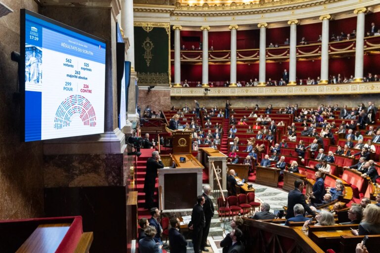 Fin de vie : débat sur le droit de mourir sans souffrance en France.