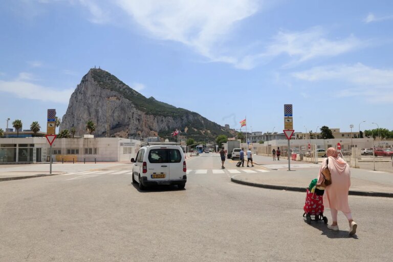 Gibraltar : Fin des contrôles à la frontière, un changement pour les échanges commerciaux.