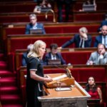 Proposition de loi sur l’aide à mourir : débat révèle des tensions croissantes au sein du gouvernement.