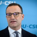 Jens Spahn, chef de la CDU, démissionne après avoir eu recours à une mère porteuse.