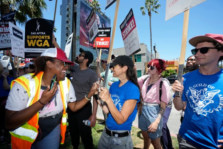 Justine Bateman critique l’écart entre l’ADN de la tech et celui d’Hollywood face à l’IA.