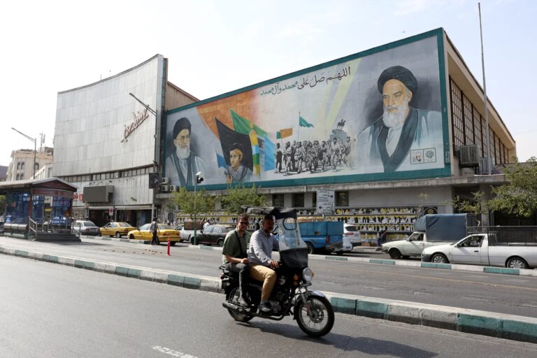 Guerre au Moyen-Orient : frappes américaines, l’Iran menace Bahreïn et la Jordanie