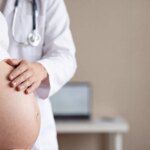 Déni de grossesse : une pathologie mystérieuse qui interroge le milieu médical.