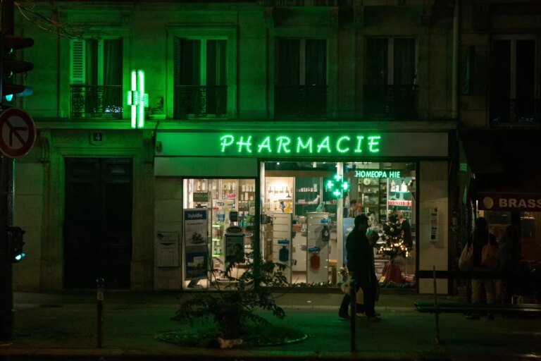 Hausse du plafond des franchises médicales : une remise en question du gaullisme social.