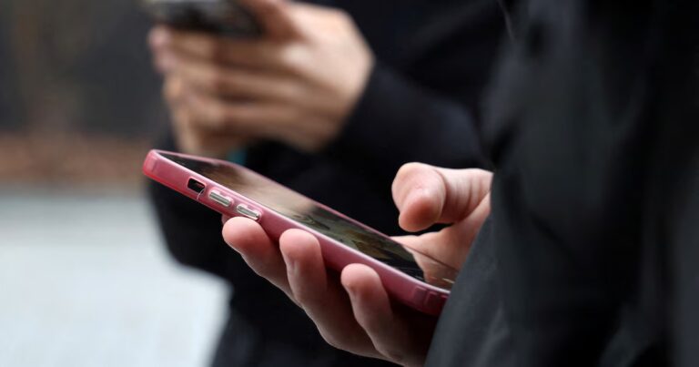 Usage excessif d’Internet lié à une augmentation du stress et de la mauvaise humeur, selon une étude.