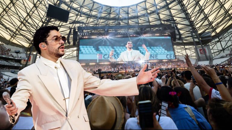 Bad Bunny surprend le public marseillais lors de son concert au Vélodrome.