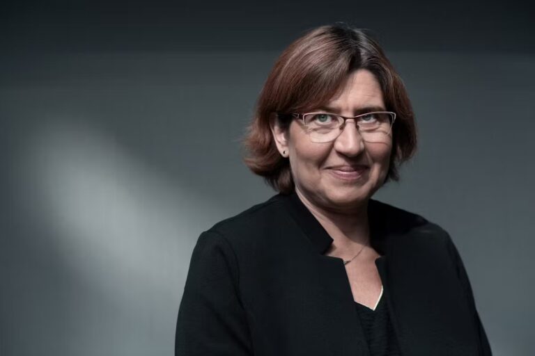 Valérie Masson-Delmotte : la société actuelle inadaptée à un climat en mutation