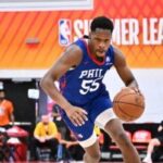 Gérald Ayayi, meilleur marqueur des Sixers, brille contre les Bucks en Summer League NBA