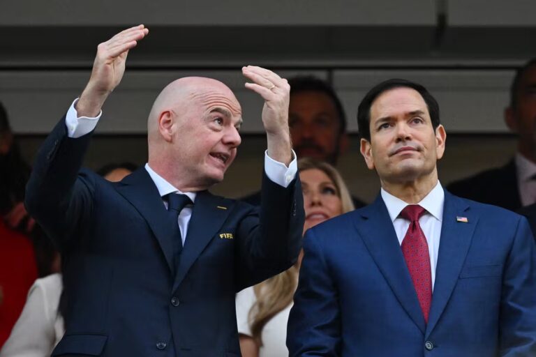 Rubio critique un arbitre, la FIFA reste silencieuse sur une accusation de viol