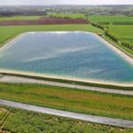 L&rsquo;eau stockée coûte cher et n&rsquo;irrigue que marginalement les cultures agricoles.