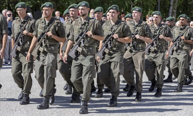 Autriche : le service militaire obligatoire pourrait être prolongé pour renforcer la défense nationale