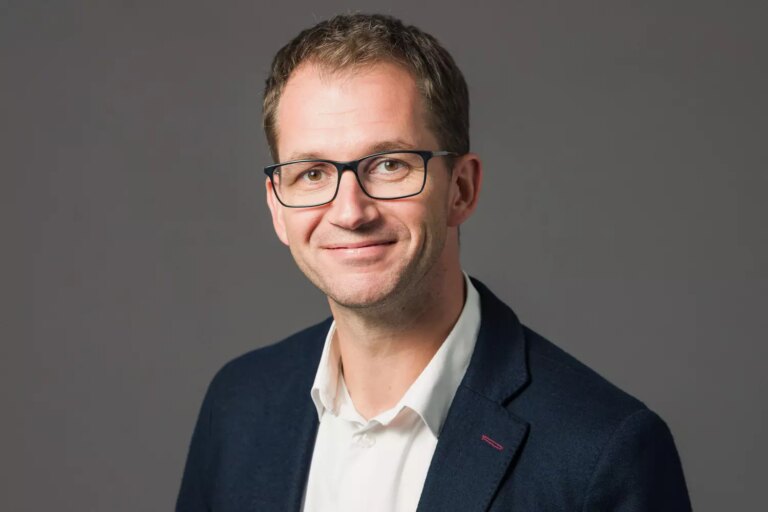 Adoption des technologies par les PME françaises facilitée par le low code et no code