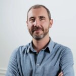 L’intégration des agents IA dans les équipes suscite des débats parmi les professionnels du secteur.