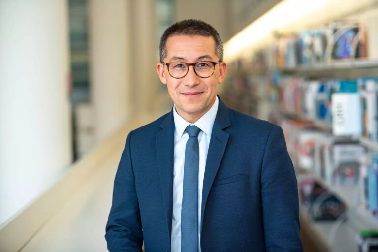 Gouverner des agents IA : une nouvelle compétence managériale pour les entreprises technologiques