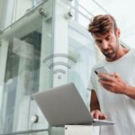 Réseaux publics en danger : Proton VPN propose une solution simple et accessible.