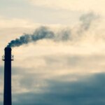 L’Union européenne prolonge les délais de réduction des émissions pour l’industrie.