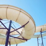 Mubadala Capital acquiert Pierre & Vacances-Center Parcs dans le secteur du tourisme.