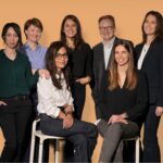 M21 Avocats inaugure sa plaque au siège de son cabinet en France.
