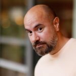Tellement dans l&rsquo;air du temps : la série avec Kyan Khojandi obtient une note de 4,7 sur 5