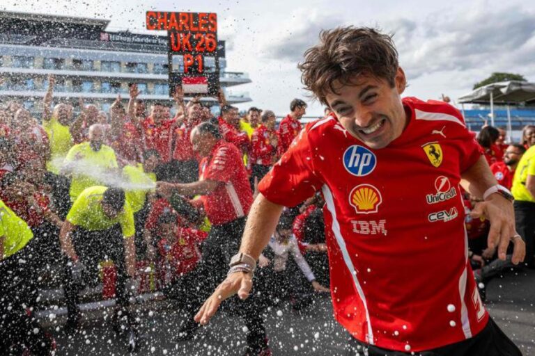 Victoire décisive pour Charles Leclerc après des semaines de tensions en Formule 1.