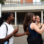 Résultats du baccalauréat : des étudiants de Strasbourg célèbrent leur réussite.