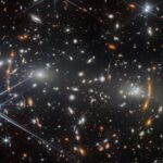 Le télescope James Webb capture une image d’une galaxie vieille de 4,4 milliards d’années.
