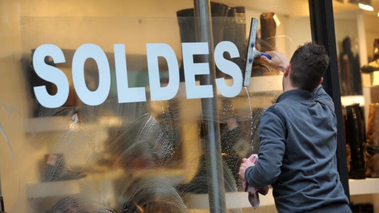Soldes d’été décevants pour les professionnels du retail, la prolongation n’améliore pas la situation.