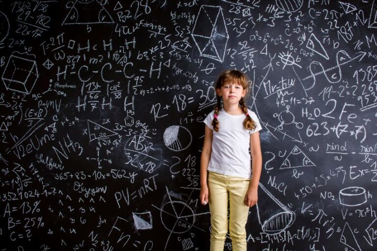 Le circuit cérébral des mathématiques se développe dès la maternelle, selon des chercheurs.