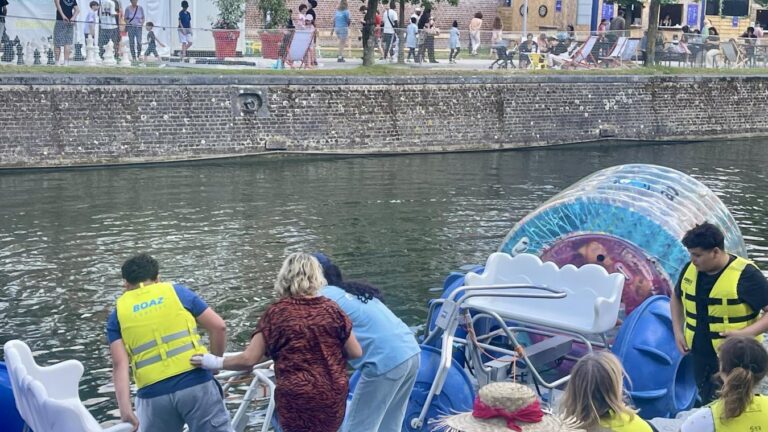 Animations variées à Tourcoing Plage : pédalos, canoë, accrobranche et minigolf disponibles