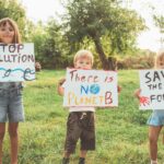 Comment expliquer la canicule aux enfants sans créer d’angoisse, selon une psychologue.