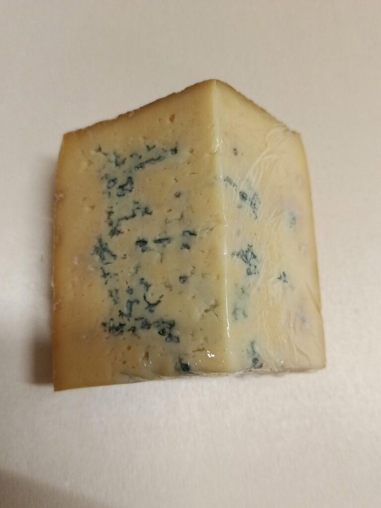 Fourme de Montbrison AOP