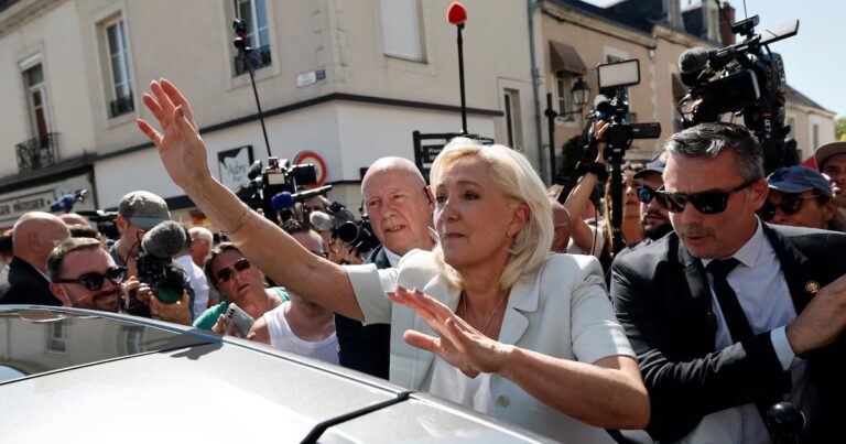 Marine Le Pen face à des accusations de double standard sur la probité, selon Jean-François Copé.