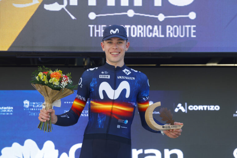 Ivan Romeo prolonge son contrat avec Movistar pour renforcer l’équipe de cyclisme.