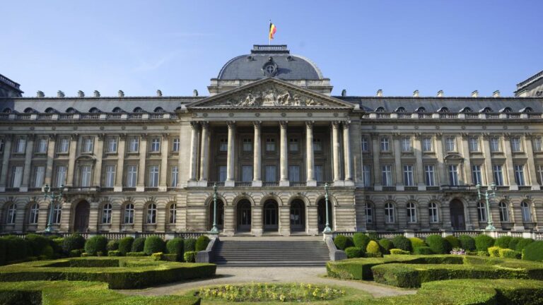 Nouvelle liste des nobles en Belgique : identification des récipiendaires et implications sociales.