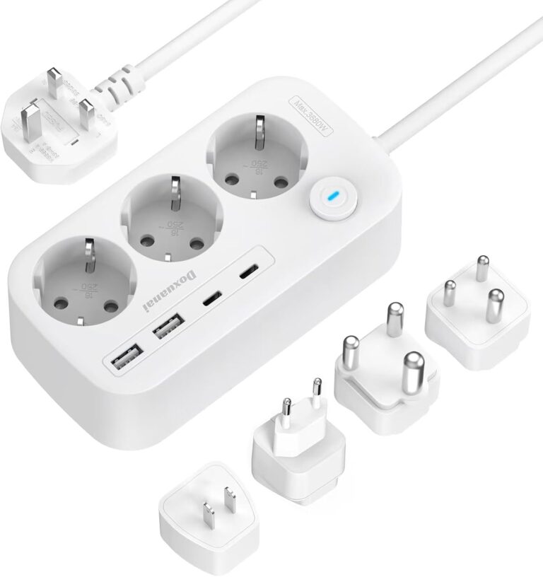 Adaptateur de voyage international avec 3 compartiments et 4 USB, compatible dans 7 pays.