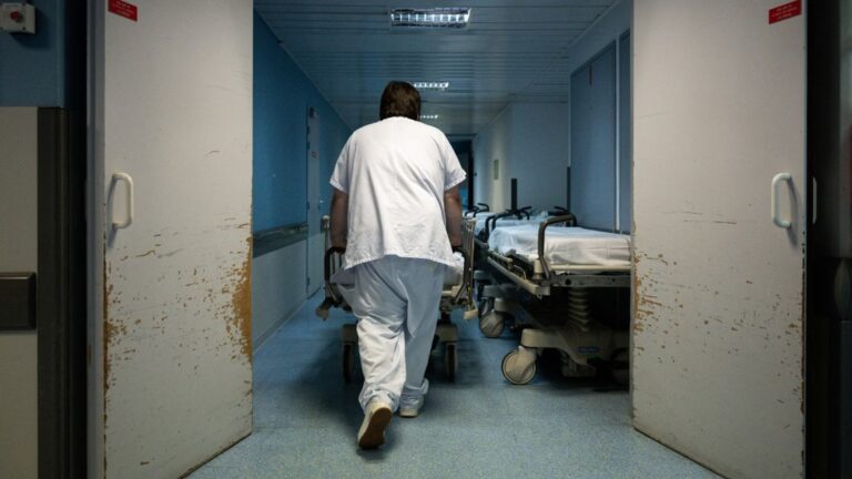 Les 33 000 climatiseurs livrés ne répondent pas aux attentes du syndicat hospitalier.