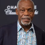Danny Glover, acteur de « L’arme fatale », annonce son diagnostic d’Alzheimer.