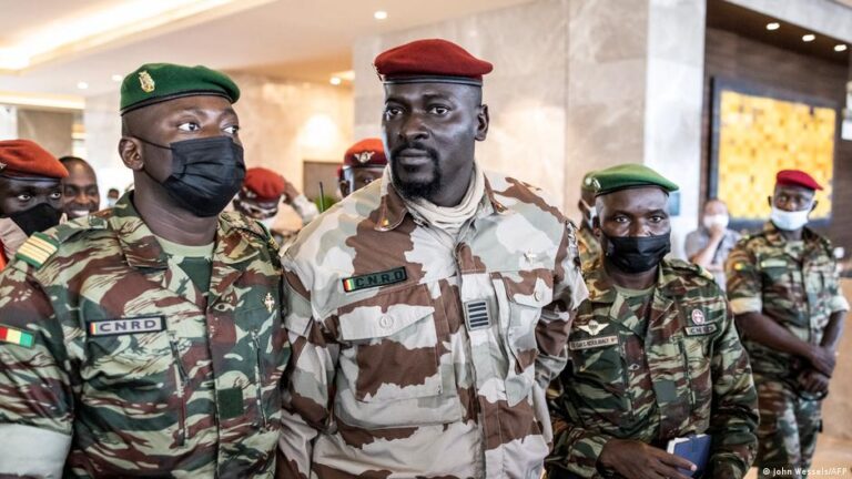 Retour à l’ordre constitutionnel en Guinée après une période d’instabilité politique.