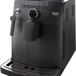 Gaggia HD8749/01 : Machine à café automatique italienne de 1850W, 15 bars de pression.