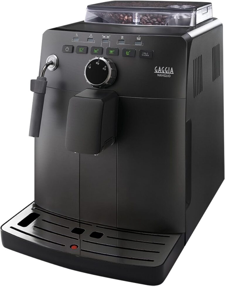 Gaggia HD8749/01 : Machine à café automatique italienne de 1850W, 15 bars de pression.