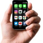 Lancement du Mini Smartphone 3.0 pouces pour enfants : 2 Go RAM, Android 9.0, reconnaissance faciale.