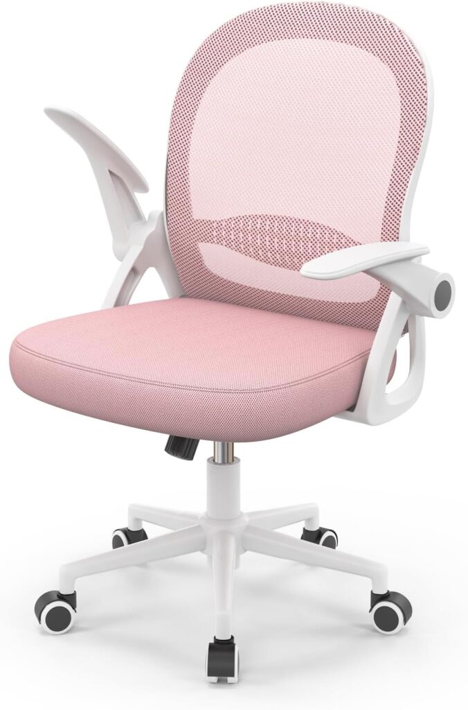 Naspaluro : Chaise de bureau rose avec accoudoirs relevables et soutien lombaire.