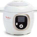 Moulinex lance le Cookeo Smart Multicooker avec 150 recettes intégrées et écran intuitif.