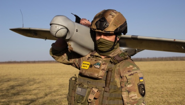 Des drones ukrainiens frappent 12 postes électriques en Crimée et TTO.