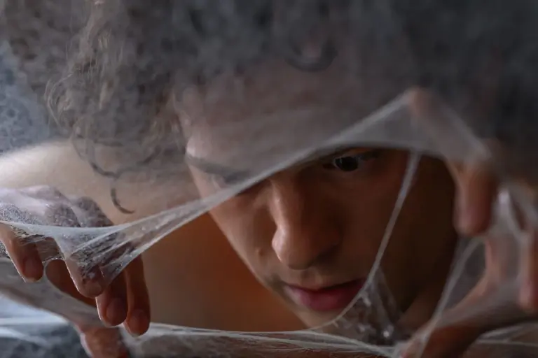 Sony renforce sa stratégie Spider-Man face à la concurrence du secteur tricolore.