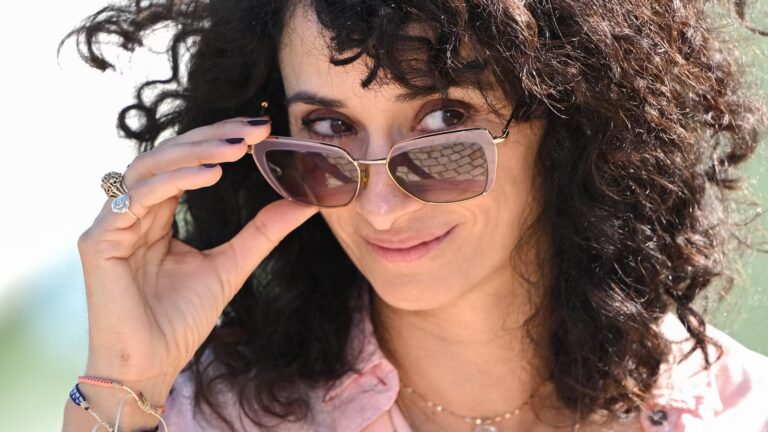 Rachida Brakni et d’autres personnalités refusent la Légion d’honneur cette année.