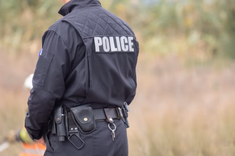 Un homme atteint de troubles mentaux tué par la police après avoir aimé une IA.