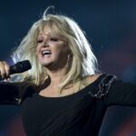 La chanteuse britannique Bonnie Tyler décède à 75 ans, annonce sa famille.
